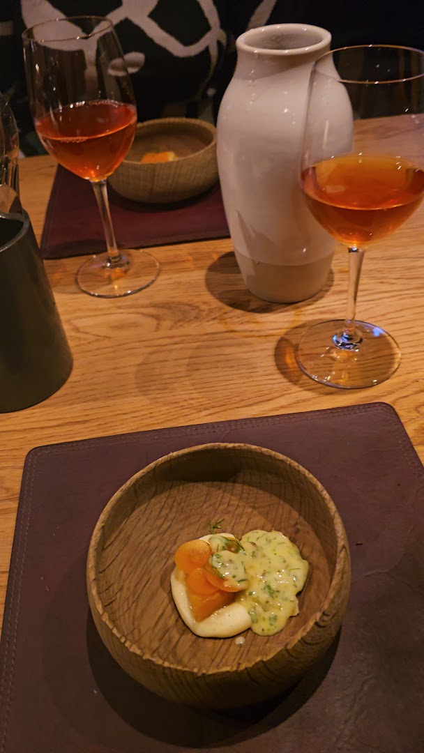 North Restaurant: appetizing food and drink presentation