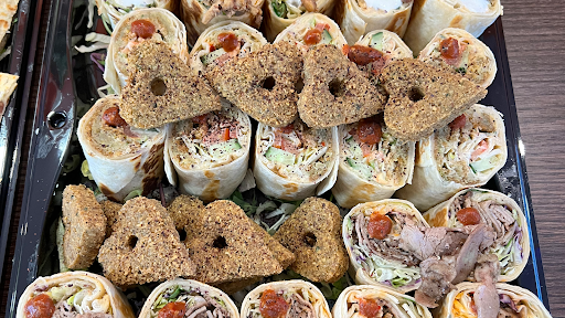 Arabian Taste: appetizing display of restaurant food