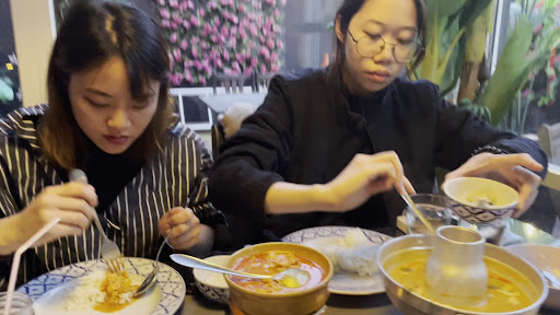 Ban Thai: customers enjoying the food