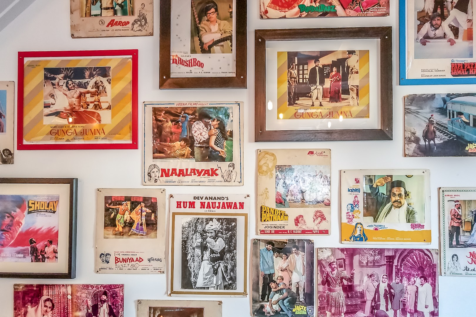 Hraðlestin: restaurant's unique interior decor