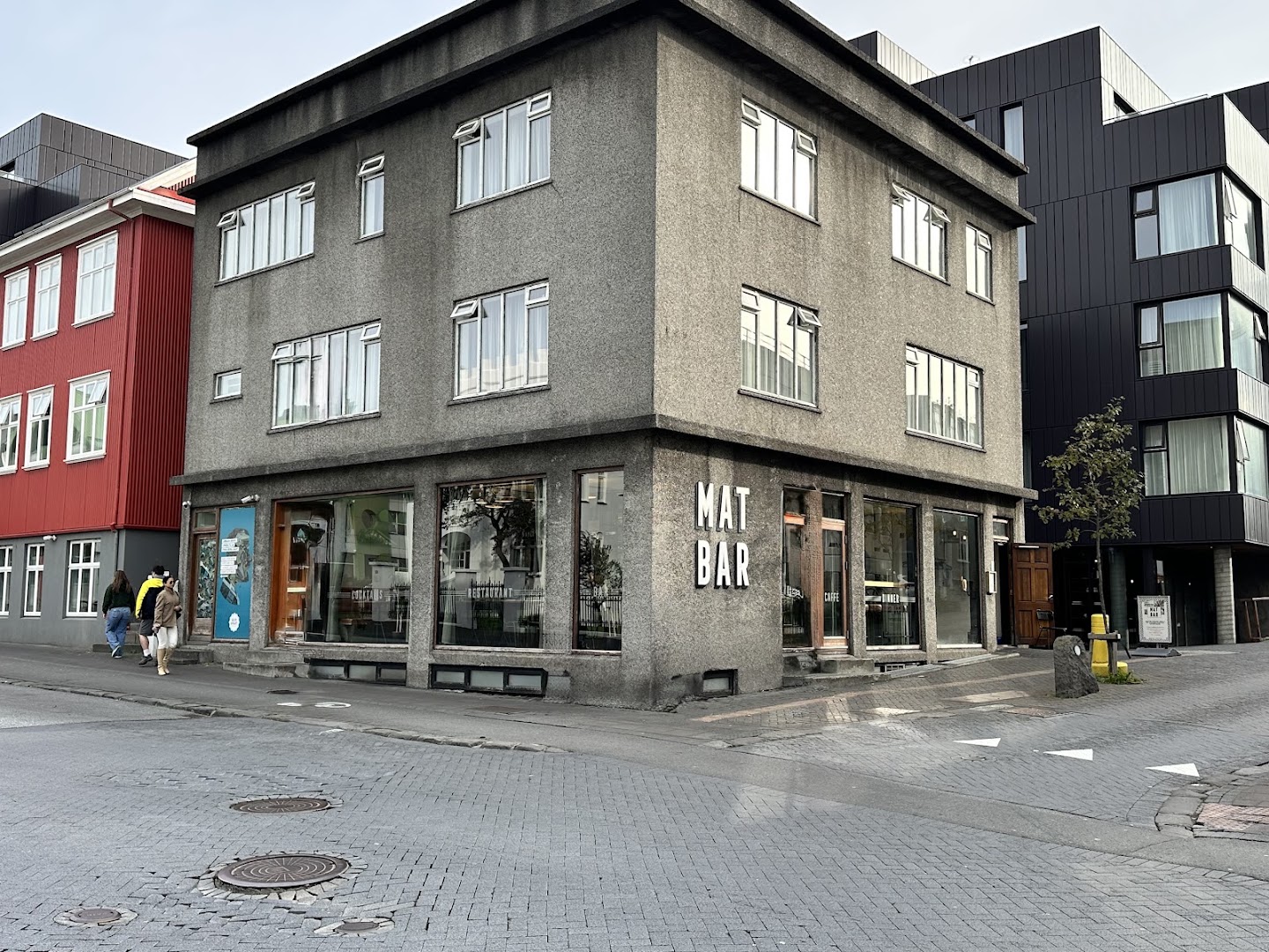 Mat Bar: clear exterior shot of venue