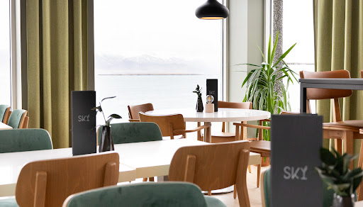 Röntgen: attractive interior with nice view