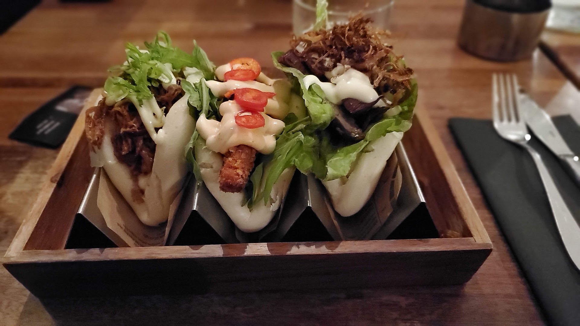 Krisp: appetizing, high-quality food photography
