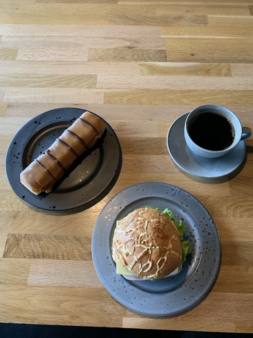 Riverside: clear, appealing food photography