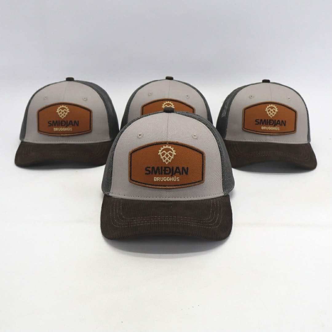 Smiðjan Brugghús: professional merchandise photo for venue