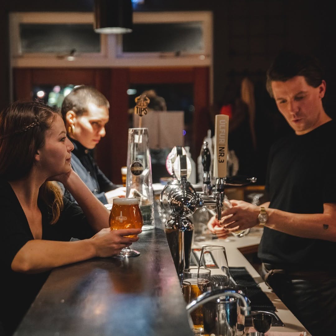 Ströndin Bistro & Bar: professional shot of venue atmosphere