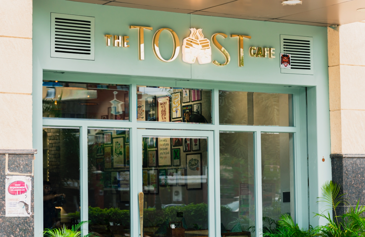 The Toast Cafe: clear, professional storefront photo