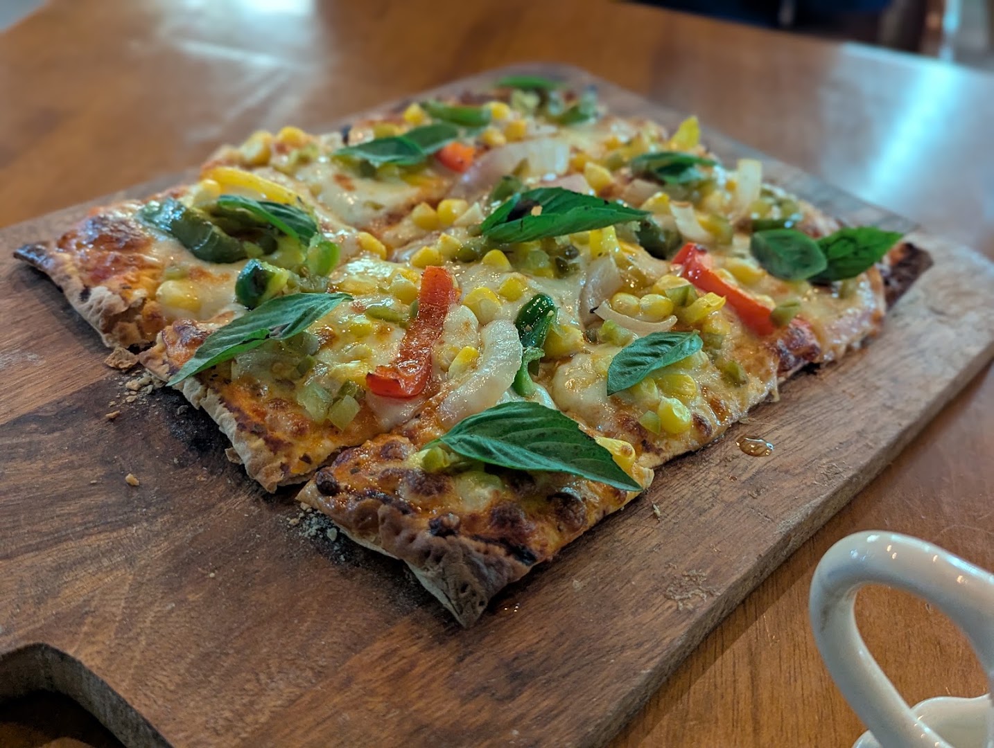 The Toast Cafe: appetizing, high-quality food photography
