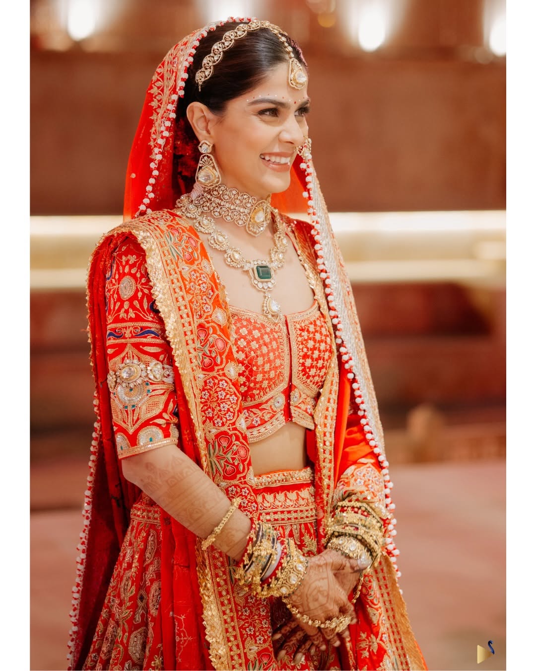 Tulsikiran: high quality product display photo