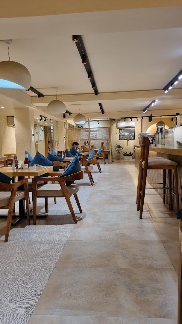 Pardeco Coffee Roasters: clear, inviting interior atmosphere