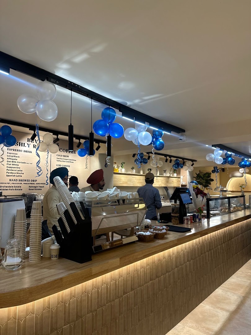 Pardeco Coffee Roasters: clear, professional interior atmosphere shot