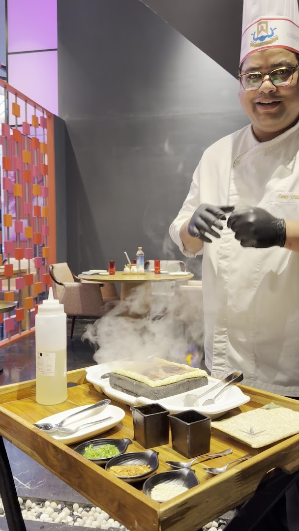 EDO: professional chef preparing food