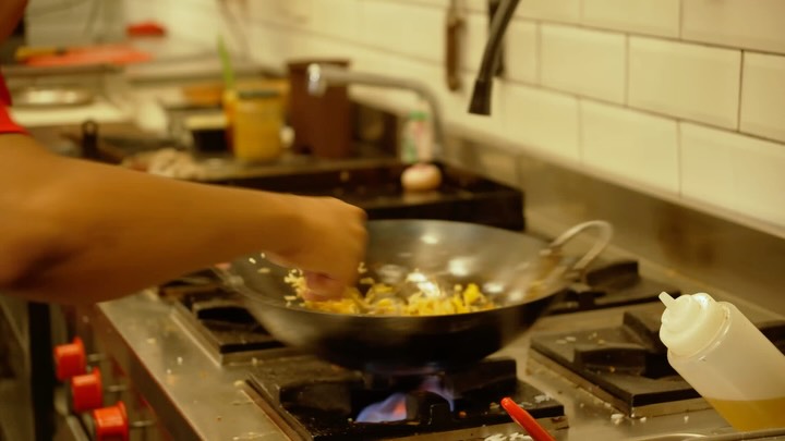 Middle Room: professional food preparation