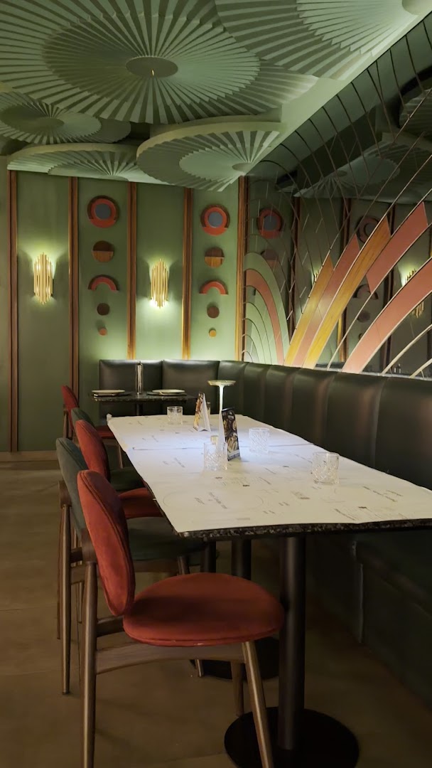 Riko: high quality interior atmosphere shot