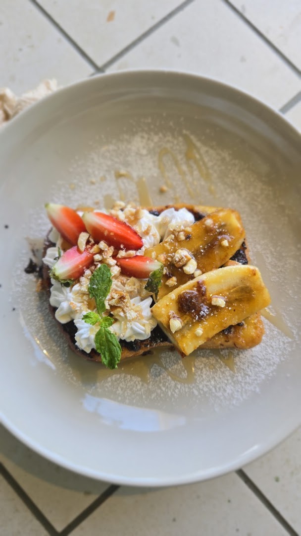 Cafe June: appetizing, high-quality food photography
