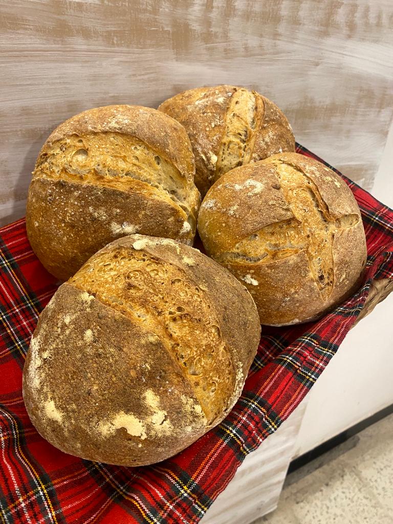 FD Cafe: appetizing photo of fresh bread