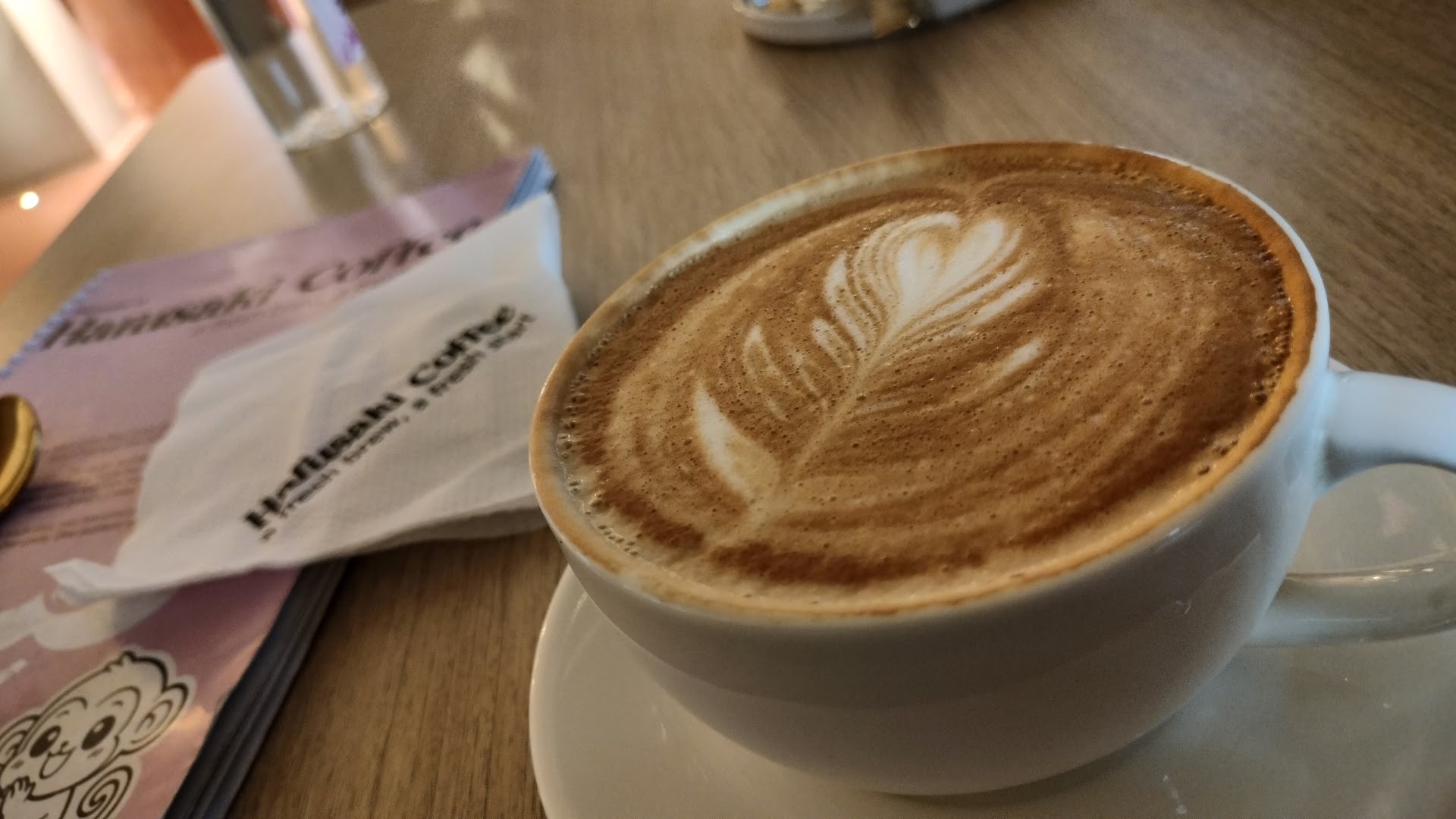 Harusaki Coffee: appetizing coffee with clear branding