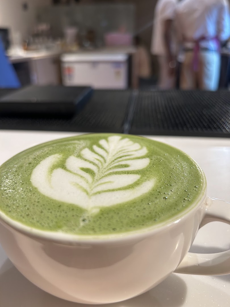 Harusaki Coffee: high quality latte art photo