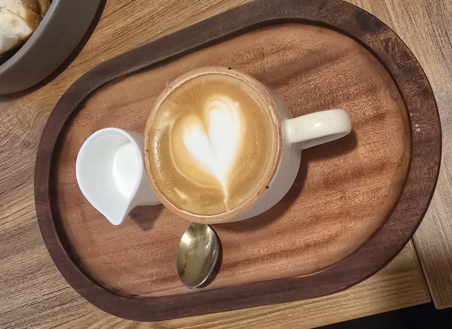 L'affinage: appetizing photo of coffee