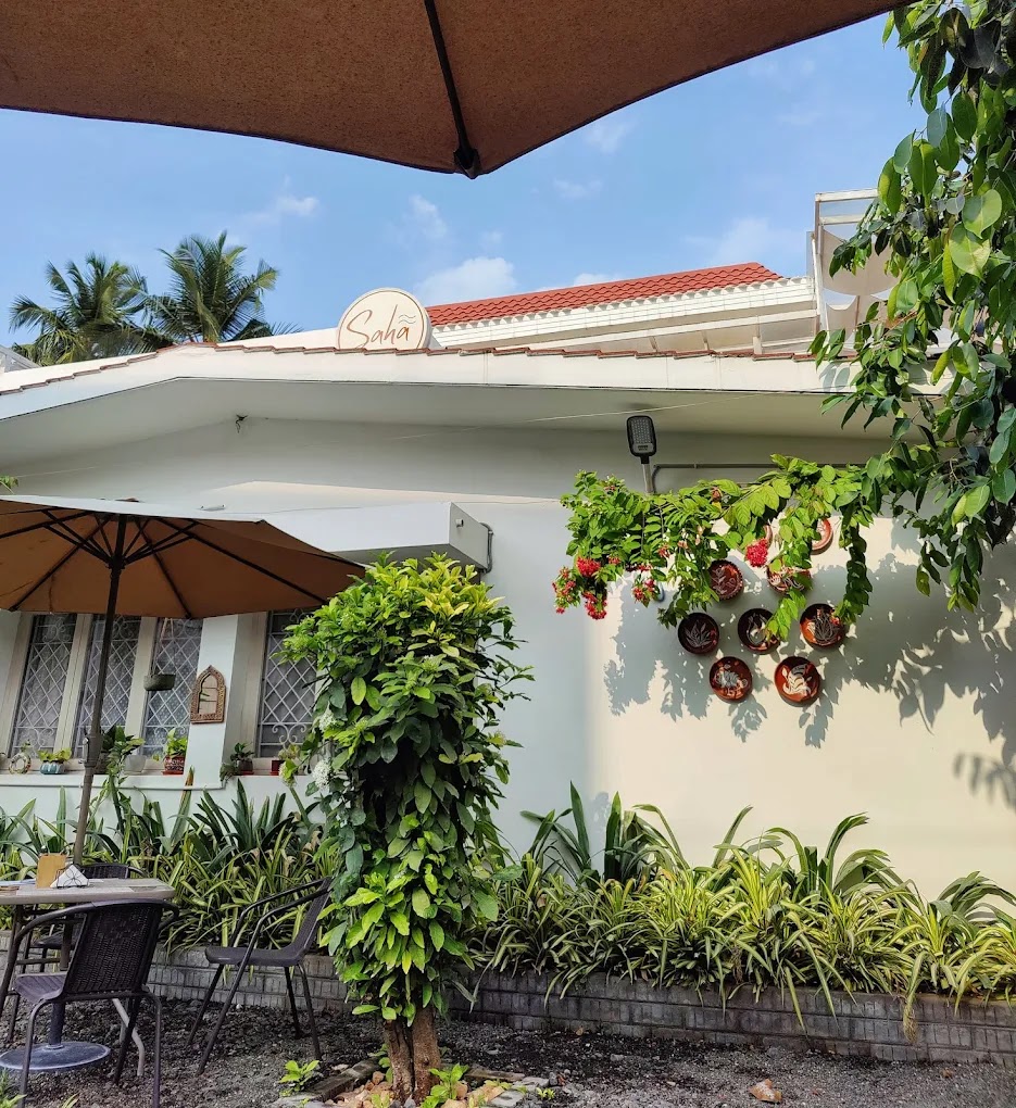 SAHA Be You Cafe: attractive exterior and venue atmosphere