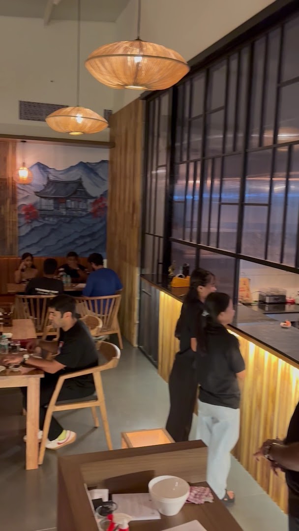 Yukiira: clear shot of restaurant interior