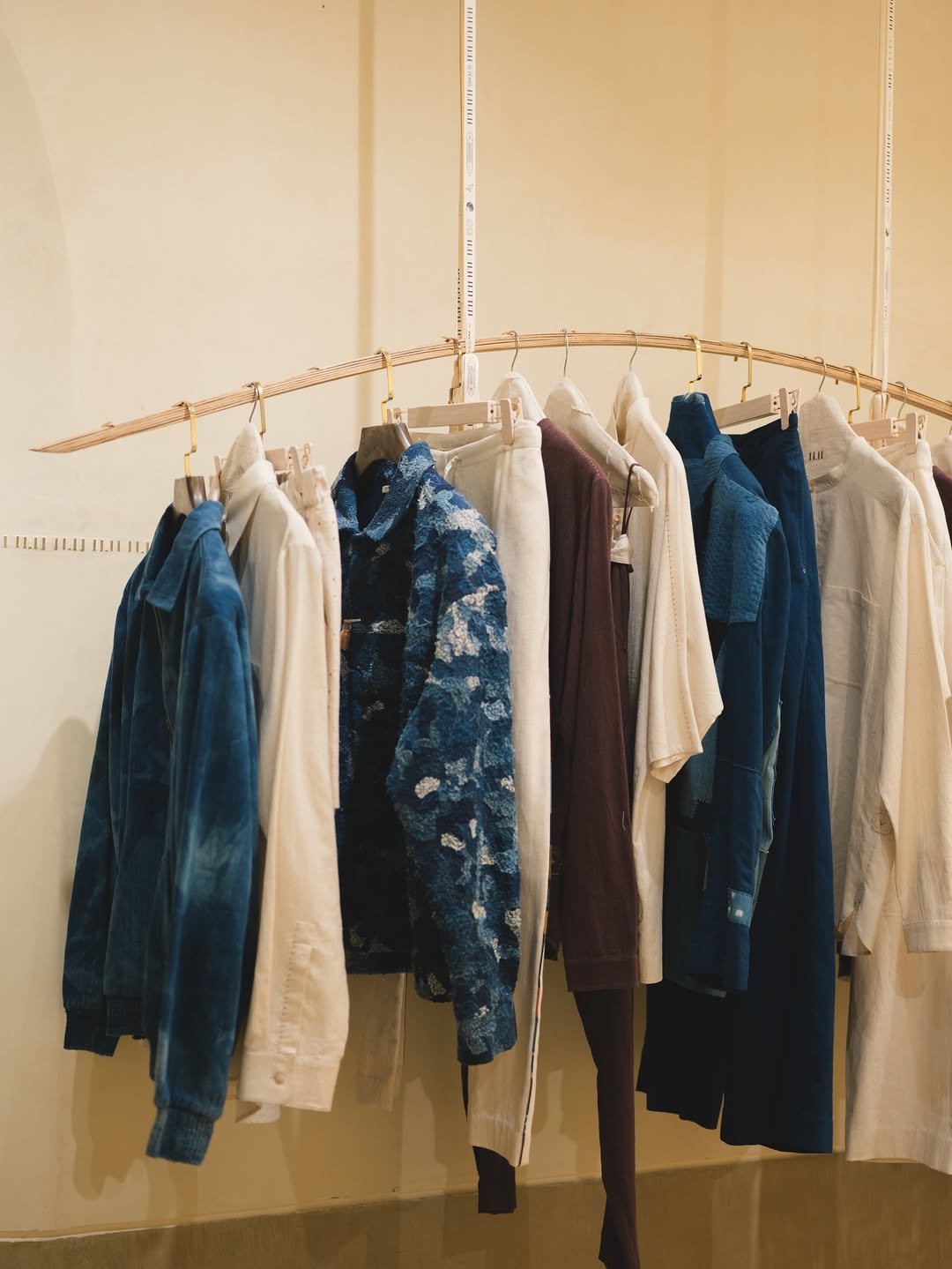 11.11 / eleven eleven: clear, professional product display photo