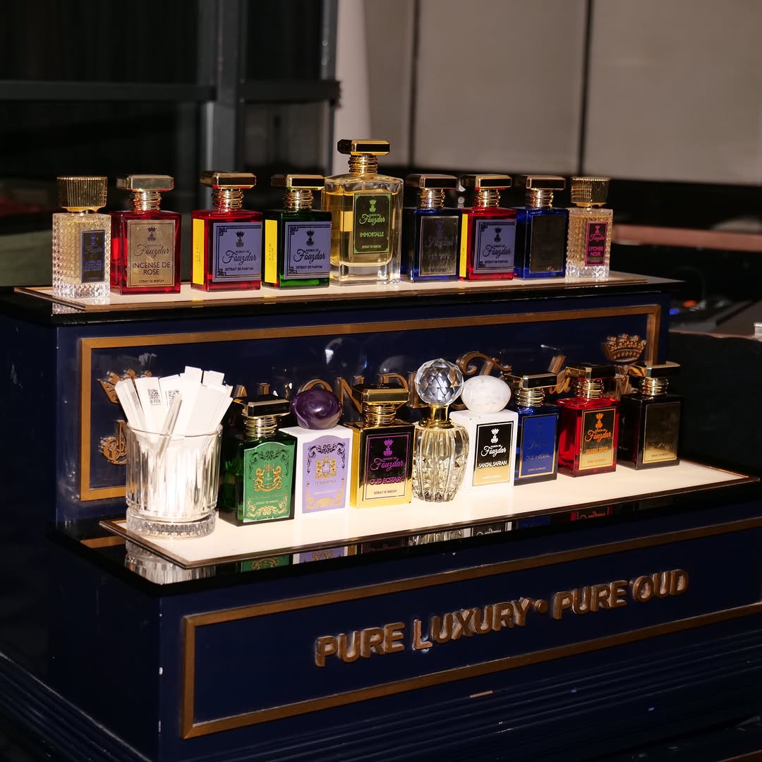 Maison de Fouzdar: clear display of shop products