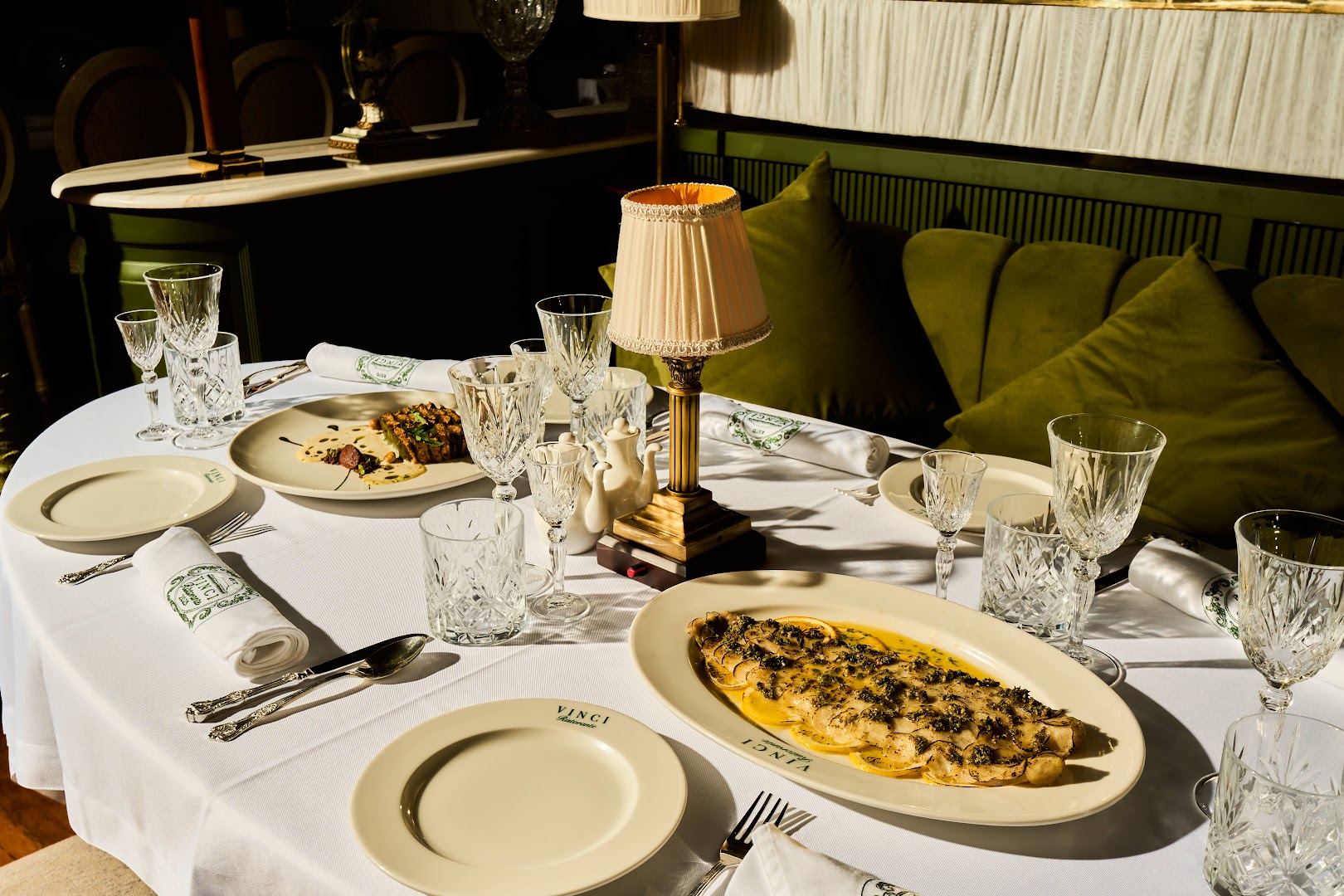Vinci: professional and inviting dining atmosphere