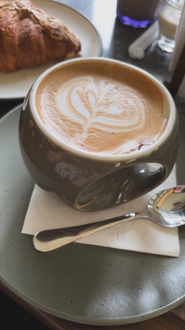 Aami Cafe & Bistro: appetizing, high-quality breakfast food photo