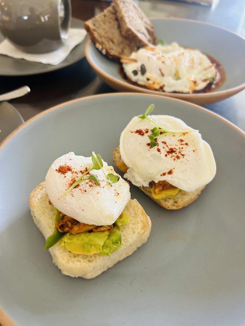 Aami Cafe & Bistro: appetizing, high-quality food photography