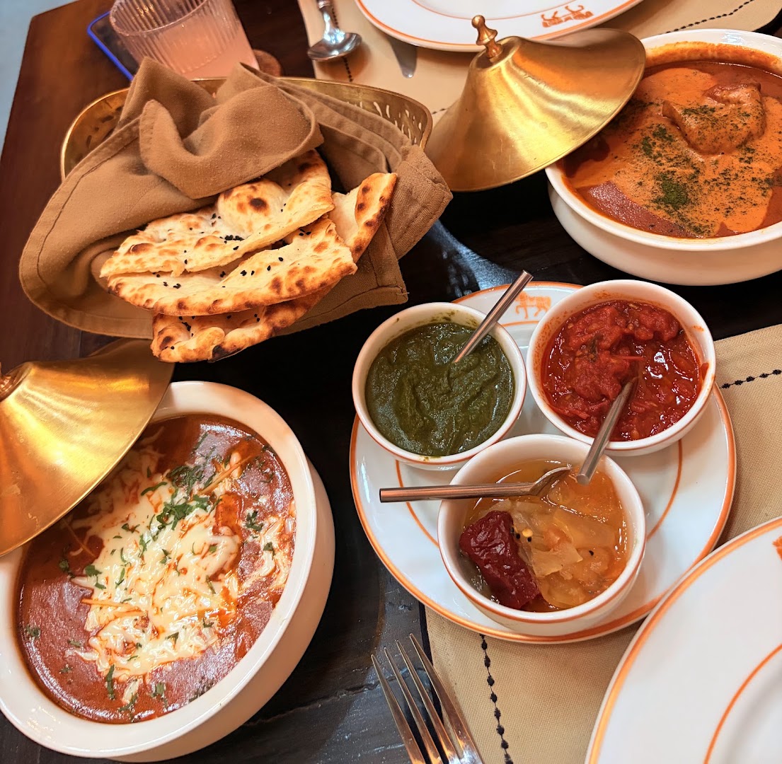 Kesar Bagh: appetizing, high-quality food photography