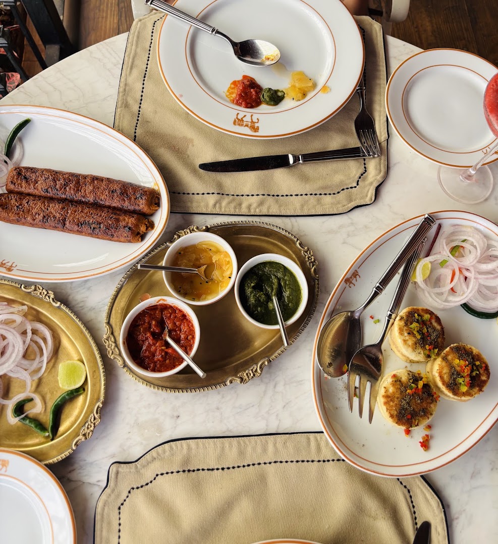 Kesar Bagh: appetizing, high-quality food photography