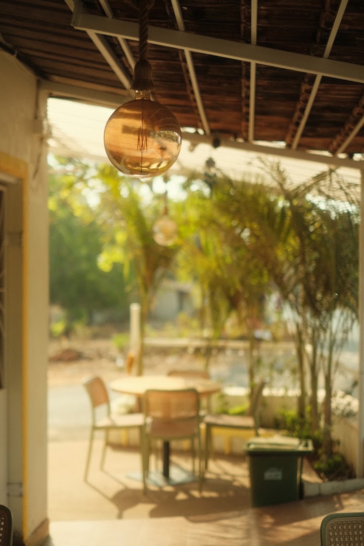 Riot Coffee: inviting and atmospheric venue photo
