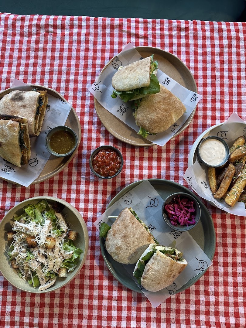 The Nova Sandwich Shop: appetizing, high-quality food photography