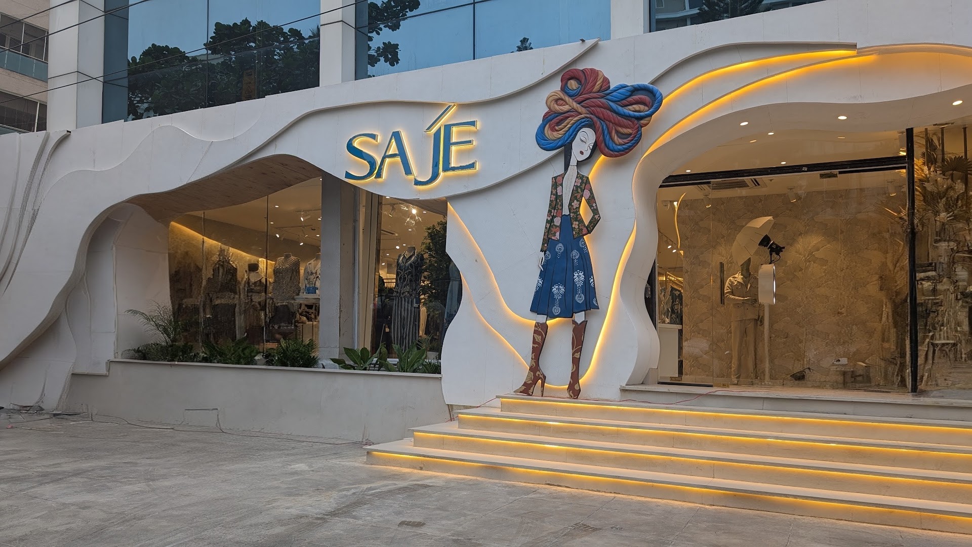 SAJE: high quality storefront photo