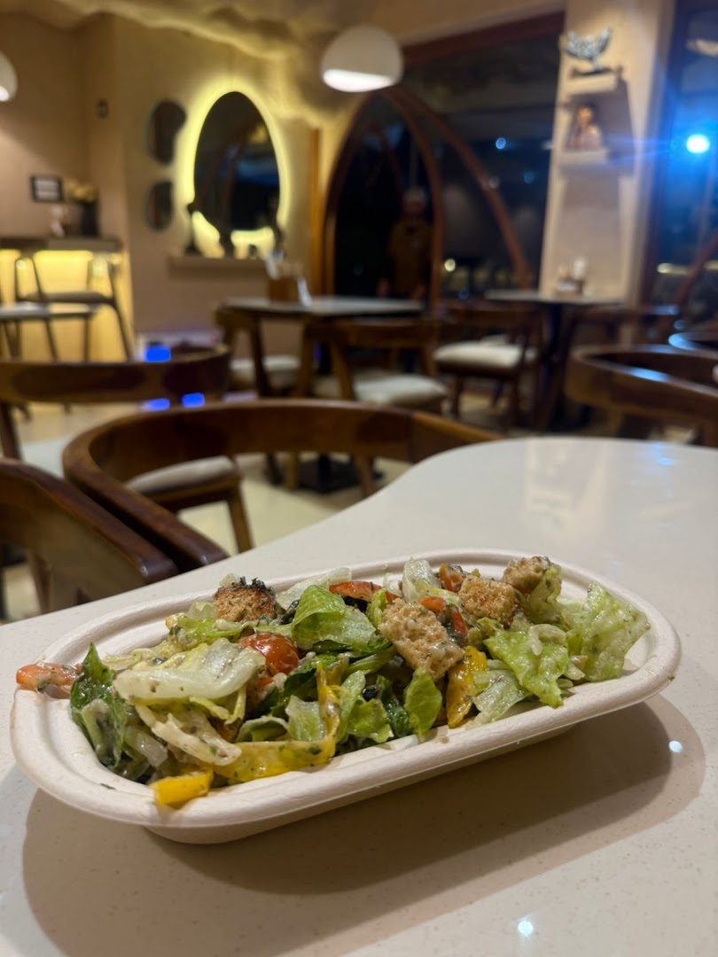 Elora Cafe: appetizing food photo in venue