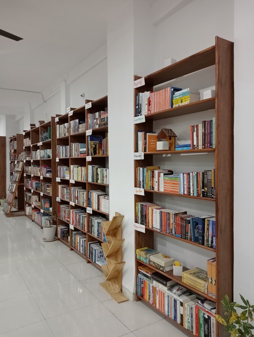 Open Shelf Reading Foundation: clear view of venue interior
