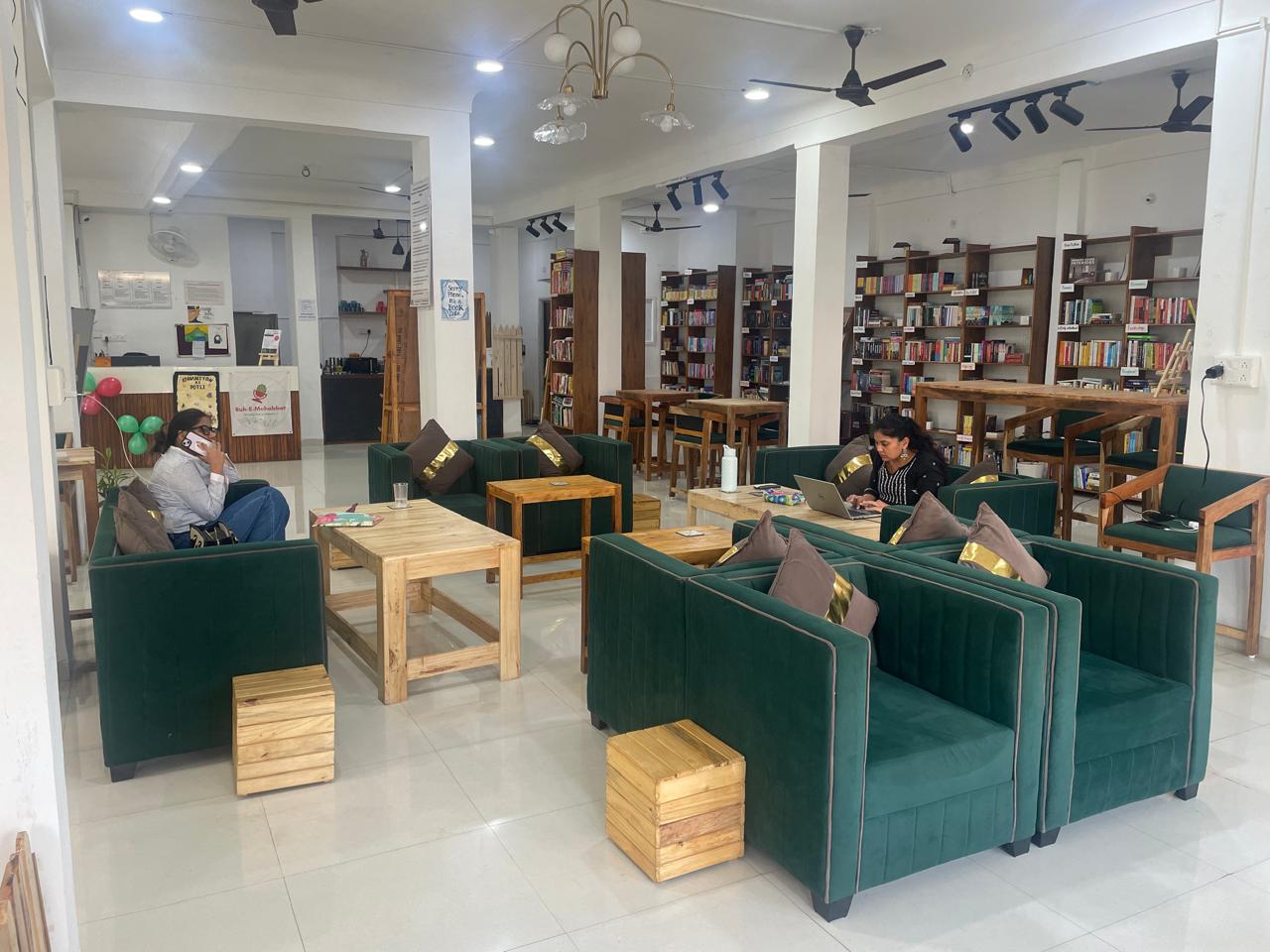 Open Shelf Reading Foundation: clear view of venue interior