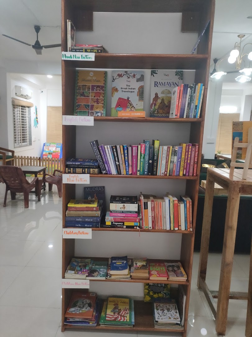 Open Shelf Reading Foundation: clear display of venue collection