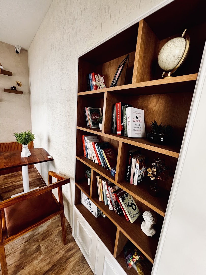 Petit Fusion: inviting cafe interior atmosphere