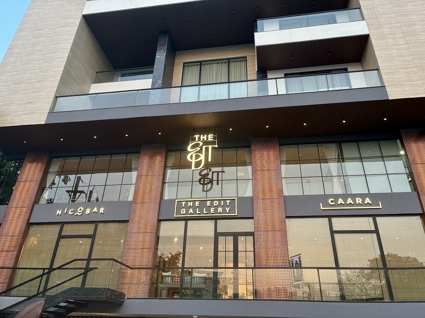 The Edit: clear professional exterior shot