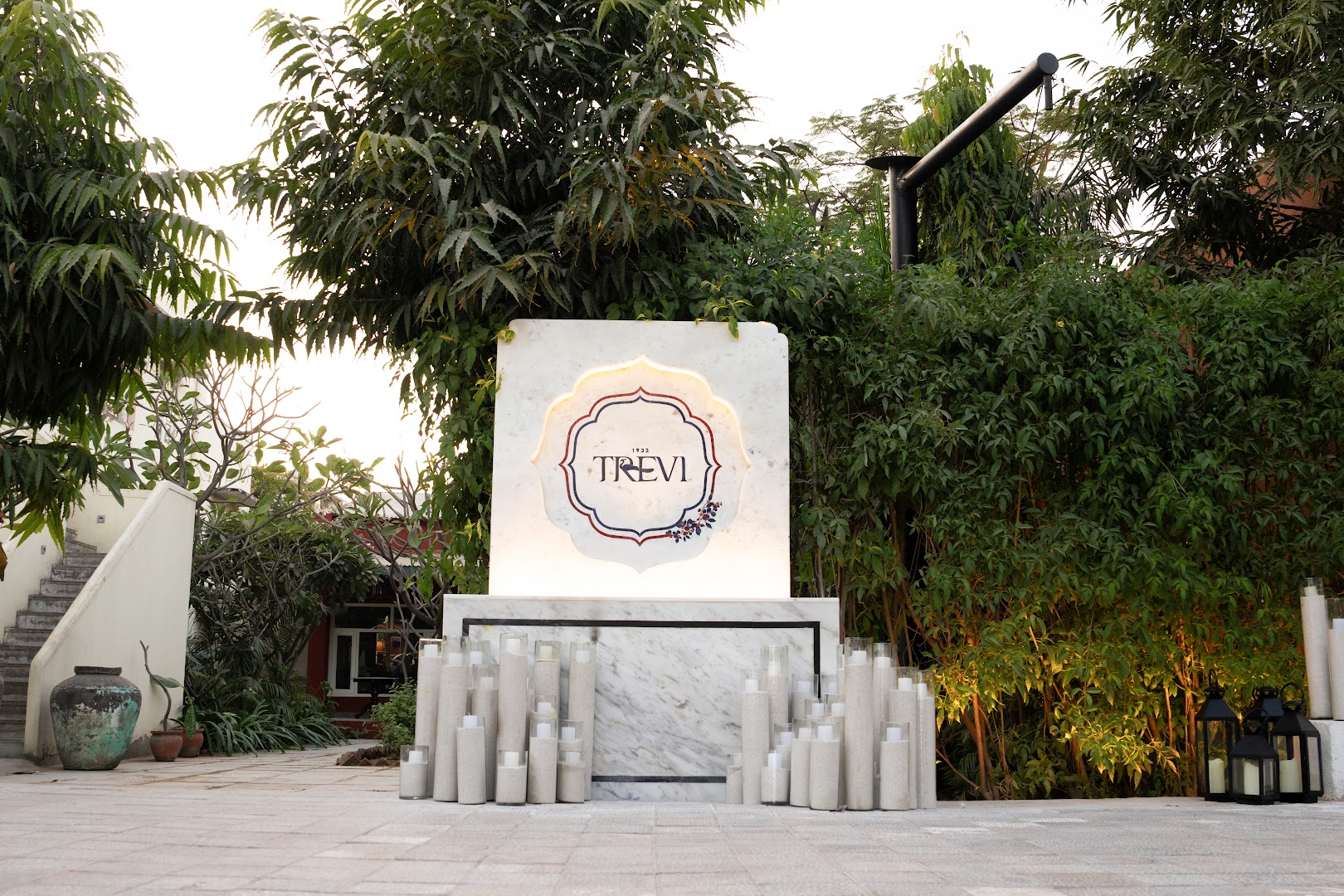 1932 Trevi: attractive, professional exterior venue shot