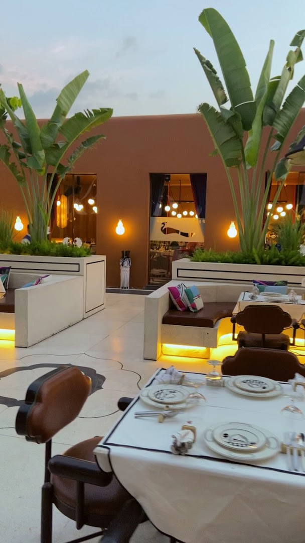 1932 Trevi: attractive and inviting restaurant terrace