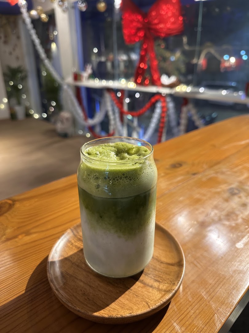 Flourish Bake House: appetizing photo of a drink