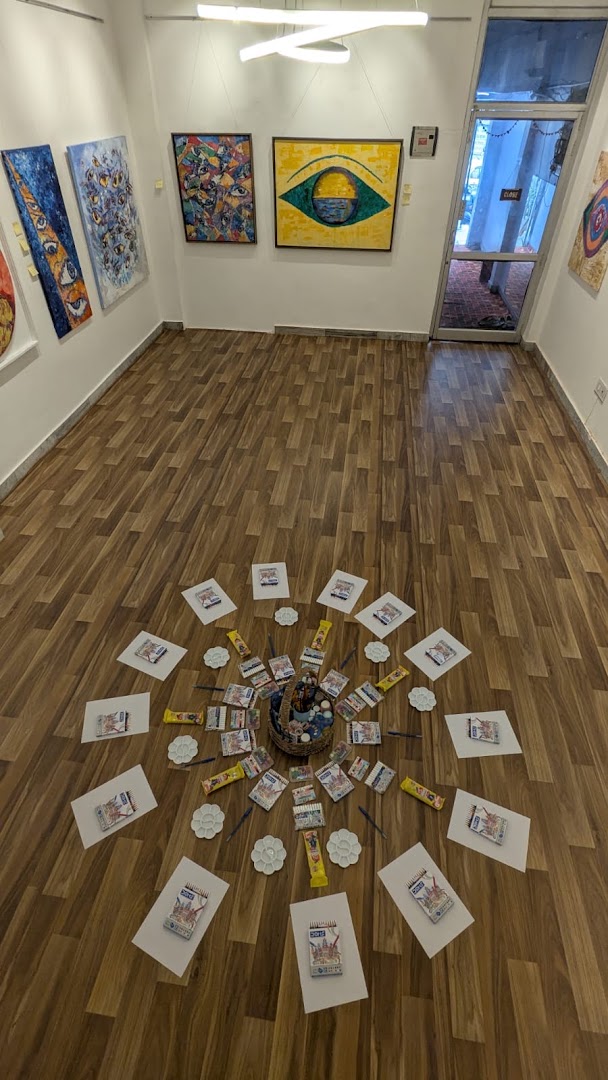 Pinaaki Art Centre: clear view of gallery interior