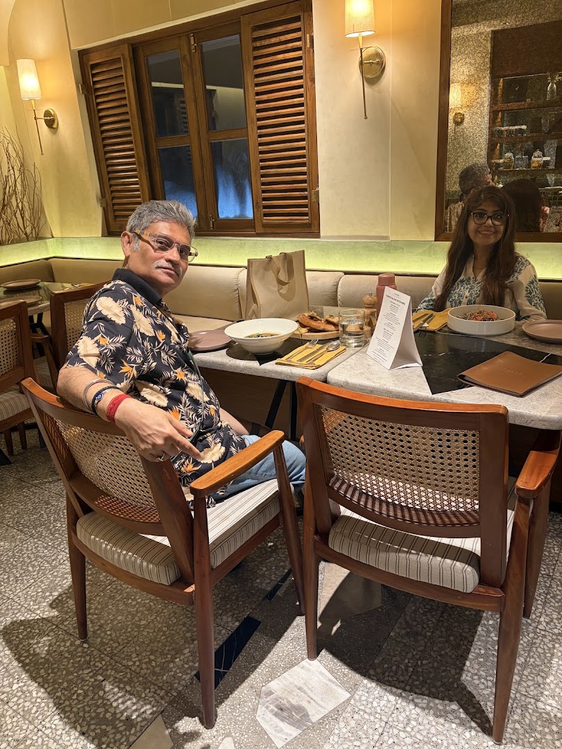 CAARA: pleasant atmosphere and dining
