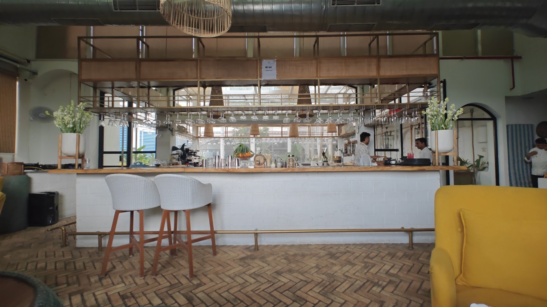 Olive Café & Bar: clear, professional shot of interior