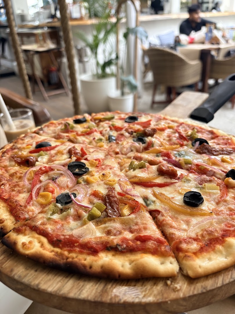 Olive Café & Bar: appetizing food photo in venue