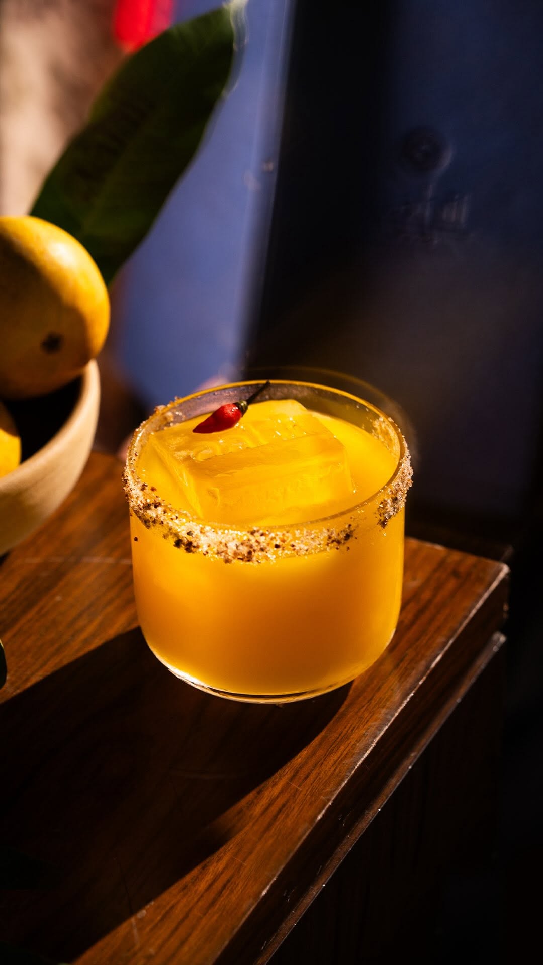 Aahii: high quality professional cocktail photo