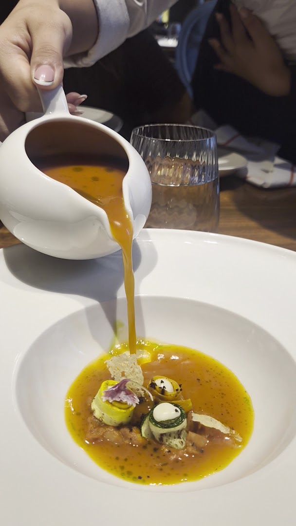 Adelina: high quality food presentation photo